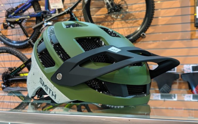 デザインと機能性のSMITH MTBヘルメット入荷！ | 風魔横浜｜横浜市の 